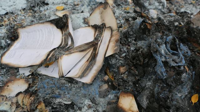 Hauskirche geschlossen, religiöse Bücher verbrannt