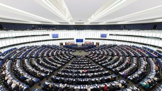 Entschließung des Europäischen Parlaments vom 4. Oktober 2018 zu willkürlichen Massenfestnahmen von Uiguren und Kasachen im Uigurischen Autonomen Gebiet Xinjiang