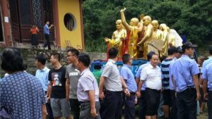 Buddhismus in China, buddhistische Tempel zerstören