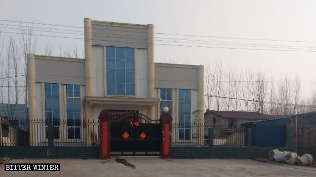 Eine Drei-Selbst Kirche im Dorf Fuchang nachdem sie umgestaltet wurde.