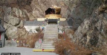 Die Guanyin-Statue im Guanyin'gou-Tempel wurde zerstört.