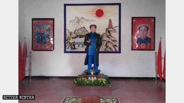  Statue von Mao Zedong