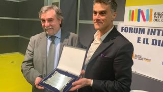 Marco Respinti von Bitter Winter erhält Medienpreis auf der Turiner Buchmesse