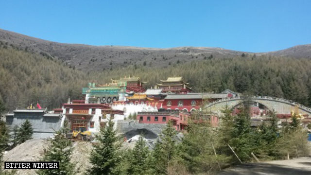Panoramablick auf den Jixiang-Tempel