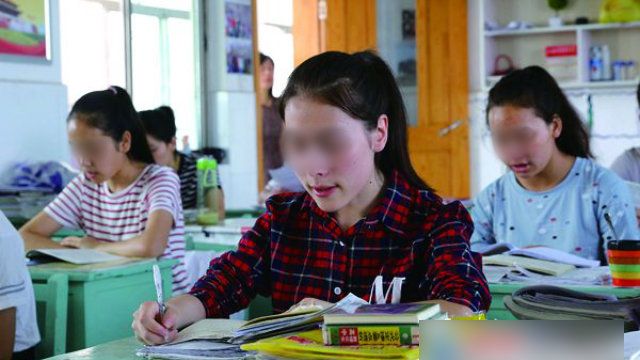 Schüler aus Xinjiang in Lianyungang