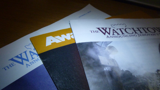 Veröffentlichungen von Zeugen Jehovas